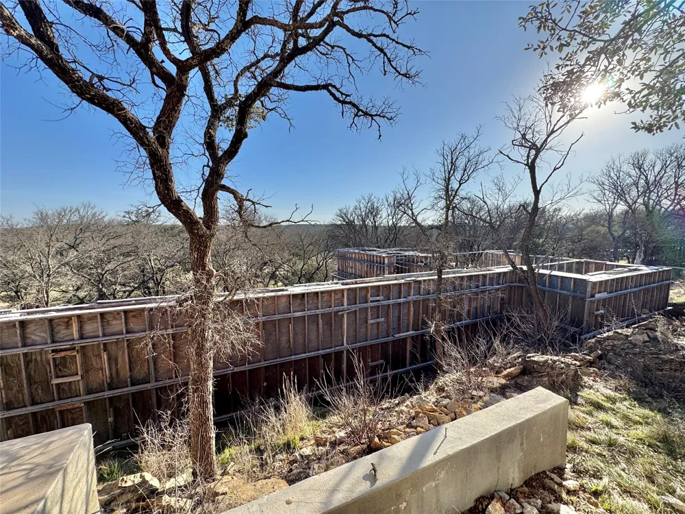 229 W Bluff Lane Millsap, TX 76066