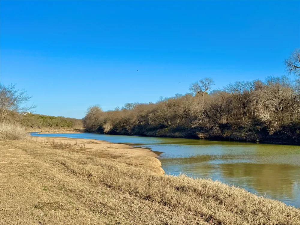 229 W Bluff Lane Millsap, TX 76066