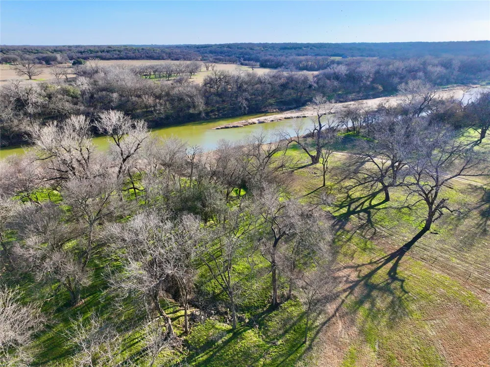 229 W Bluff Lane Millsap, TX 76066