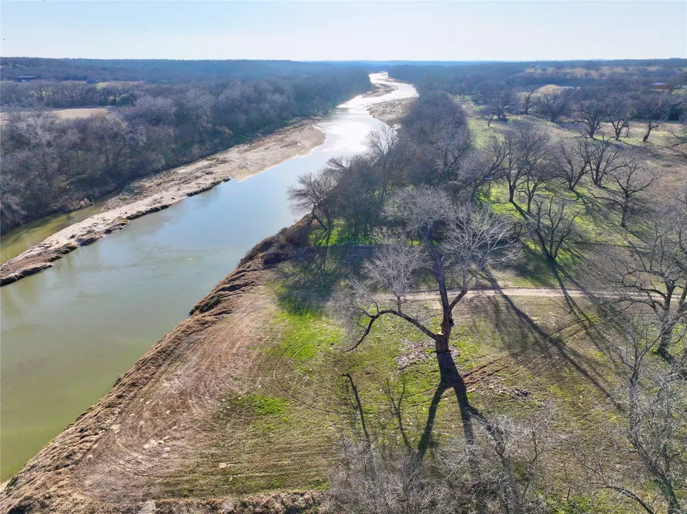 229 W Bluff Lane Millsap, TX 76066