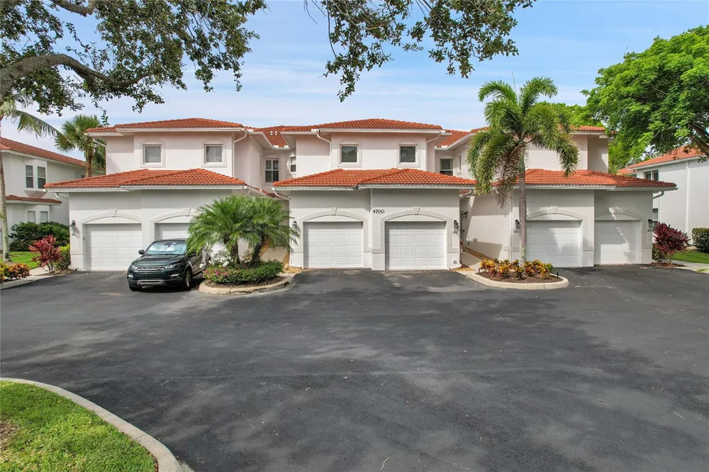 Address Not Shown Naples, FL 34112