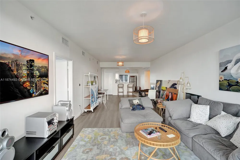 601 NE 36th St #2703 Miami, FL 33137