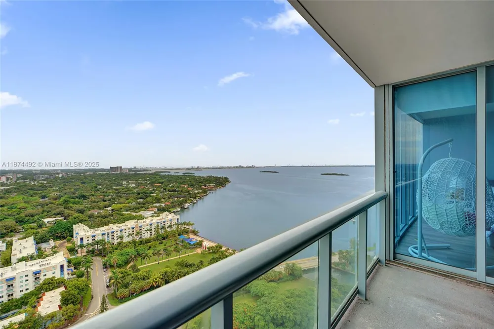 601 NE 36th St #2703 Miami, FL 33137