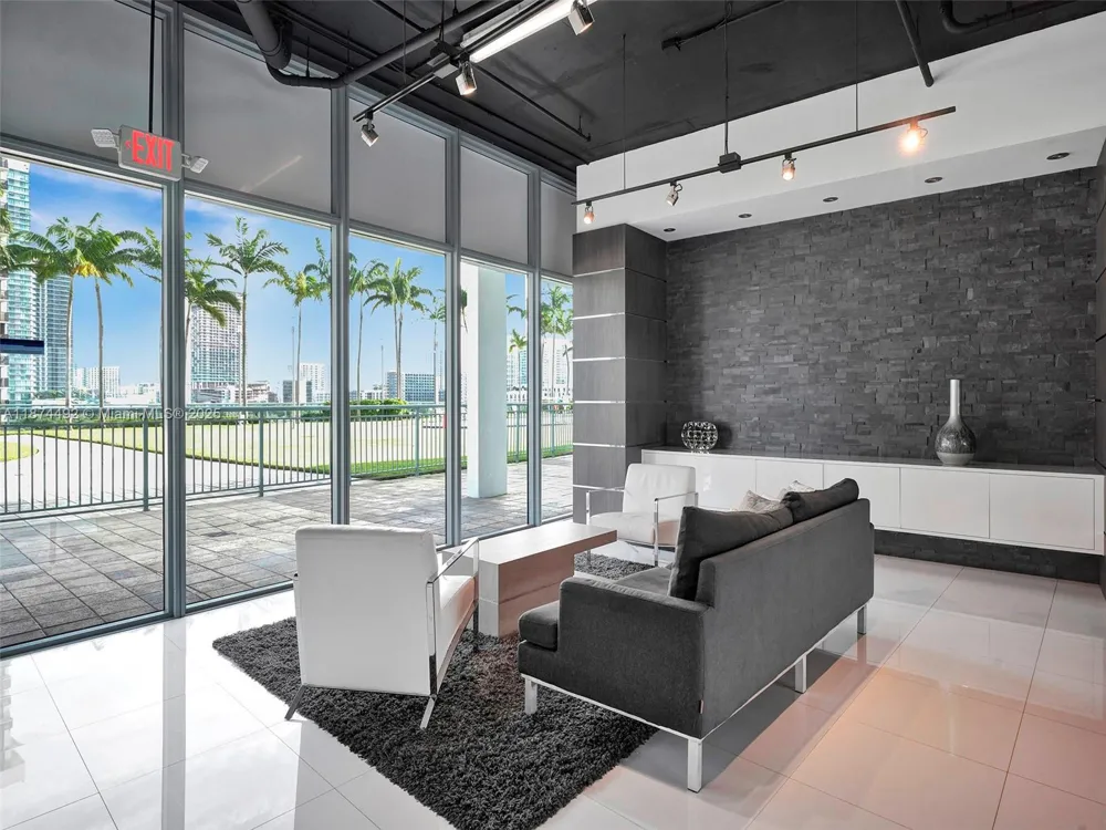 601 NE 36th St #2703 Miami, FL 33137