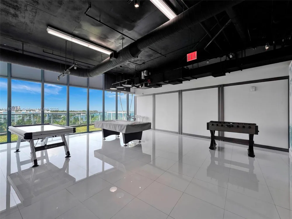 601 NE 36th St #2703 Miami, FL 33137