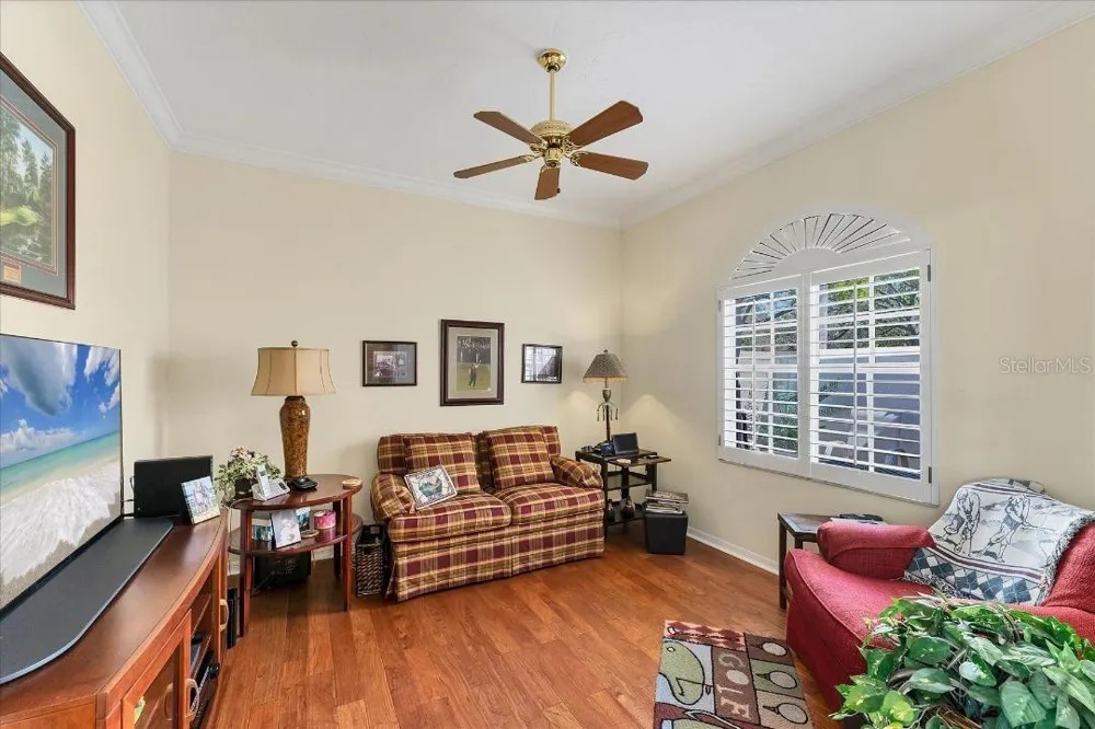 3881 CHATSWORTH GREENE COURT #20 Sarasota, FL 34235