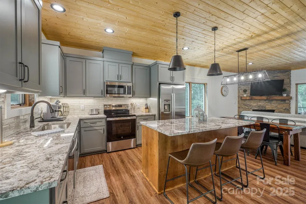 1370 Saylor Way #8 Nebo, NC 28761