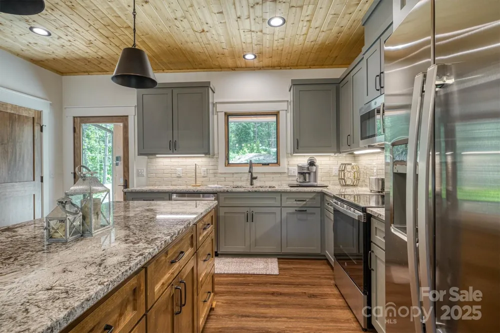 1370 Saylor Way #8 Nebo, NC 28761