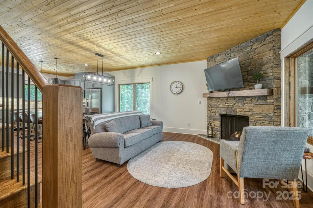 1370 Saylor Way #8 Nebo, NC 28761