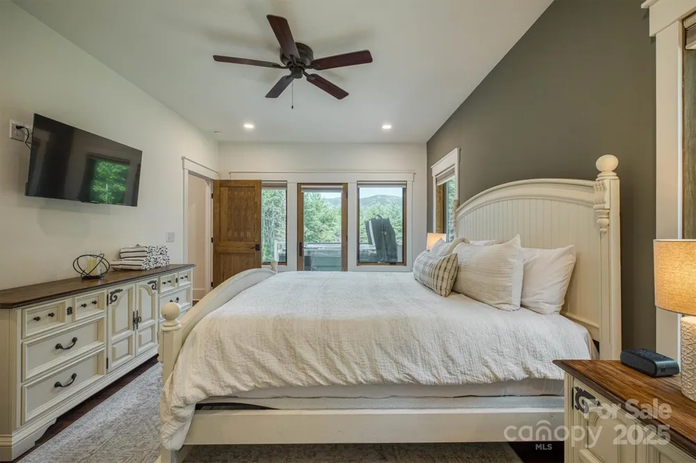 1370 Saylor Way #8 Nebo, NC 28761