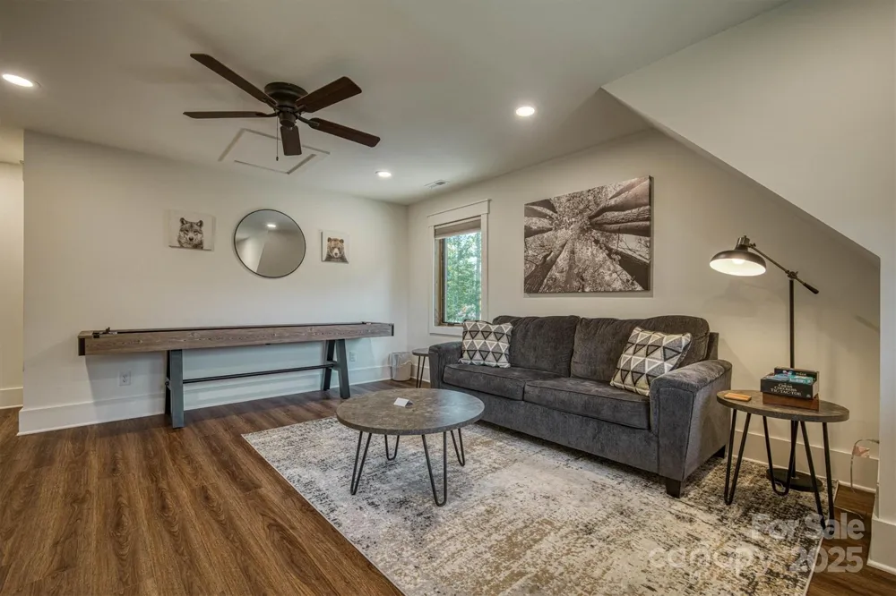 1370 Saylor Way #8 Nebo, NC 28761