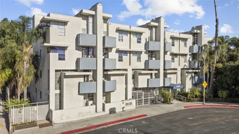 5350 White Oak Avenue #113