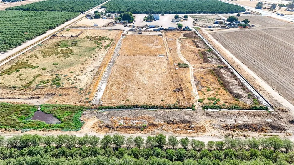 23174 Road 6 Chowchilla, CA 93610