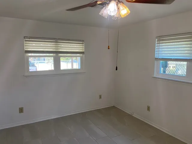 403 Kruse Loop Lakehills, TX 78063
