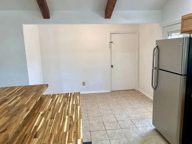 403 Kruse Loop Lakehills, TX 78063