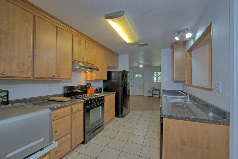 360 Oakhill Road Hemphill, TX 75948