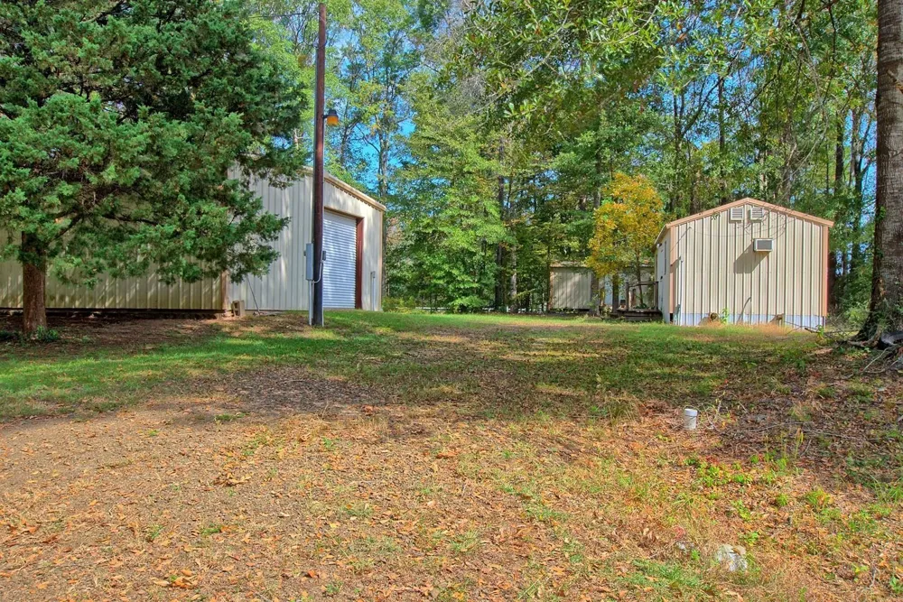 360 Oakhill Road Hemphill, TX 75948