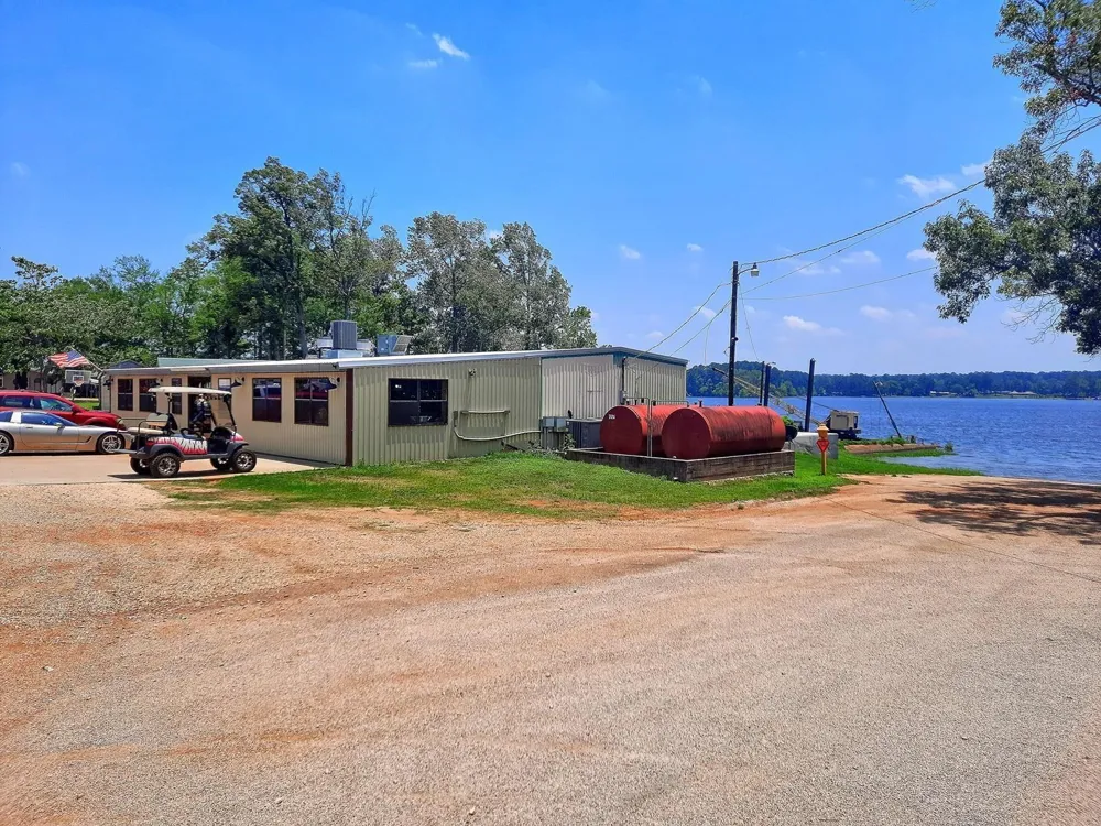 360 Oakhill Road Hemphill, TX 75948