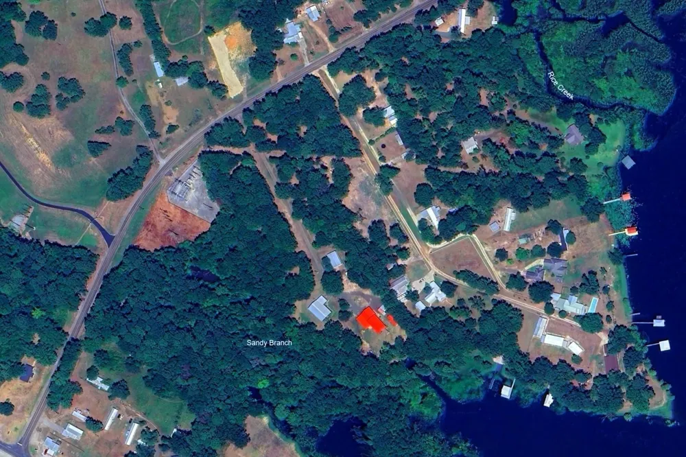 360 Oakhill Road Hemphill, TX 75948