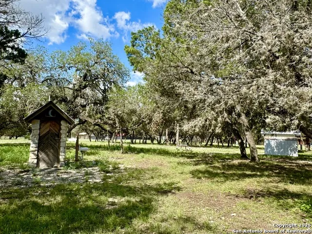 101 Patterson Leakey, TX 78873