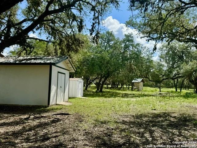 101 Patterson Leakey, TX 78873