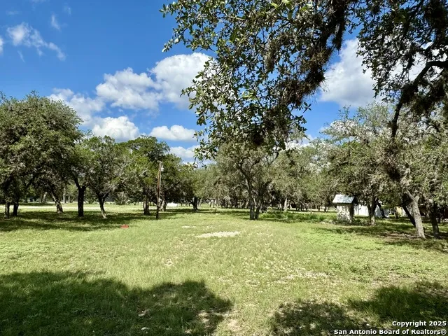 101 Patterson Leakey, TX 78873