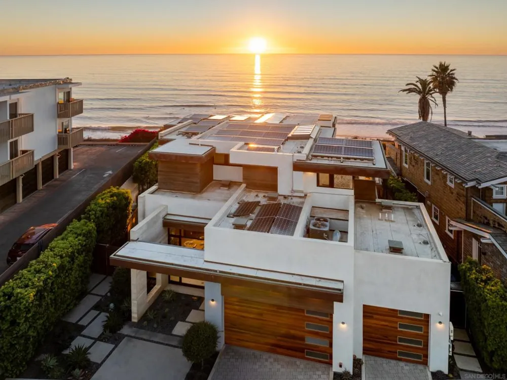 516 Stratford Del Mar, CA 92014