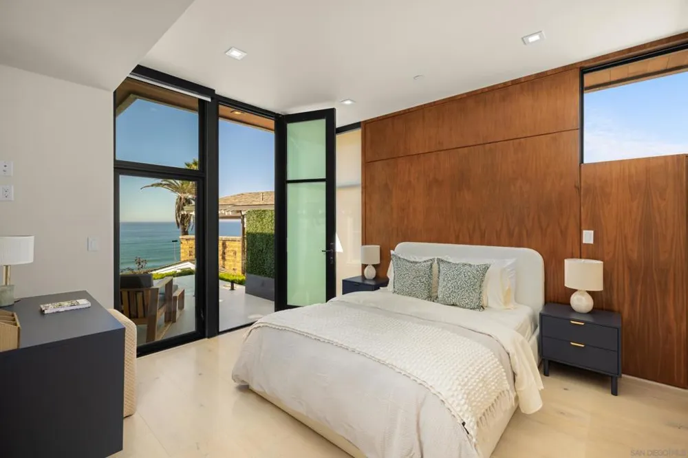516 Stratford Del Mar, CA 92014