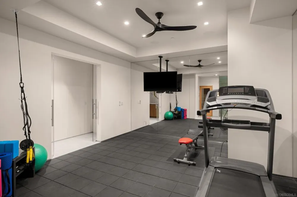 516 Stratford Del Mar, CA 92014