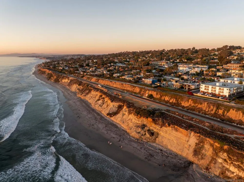 516 Stratford Del Mar, CA 92014