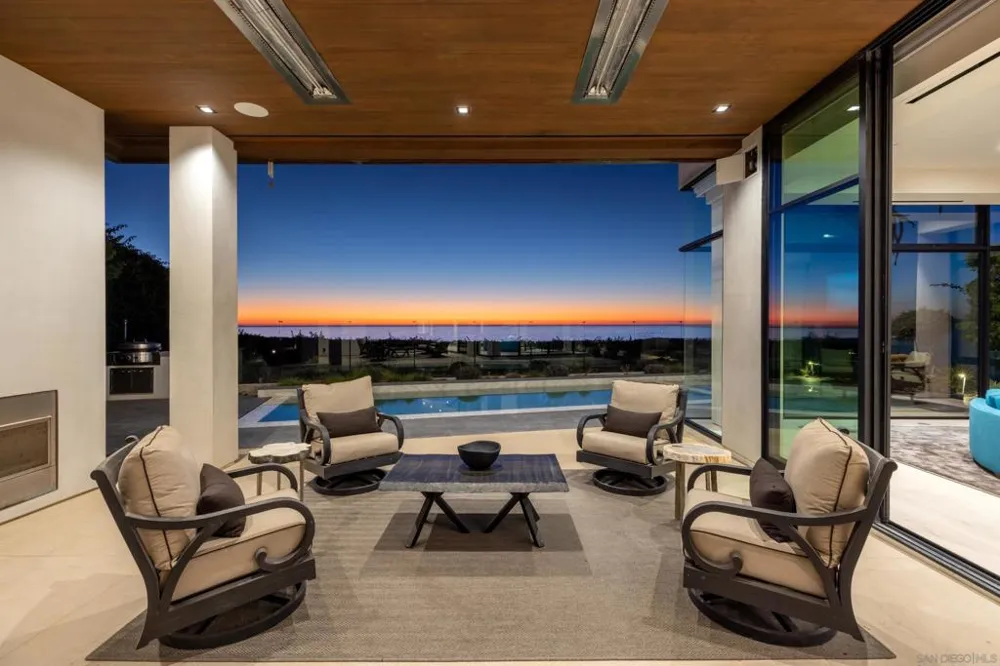 516 Stratford Del Mar, CA 92014