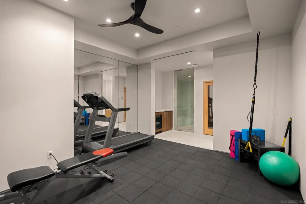 516 Stratford Del Mar, CA 92014