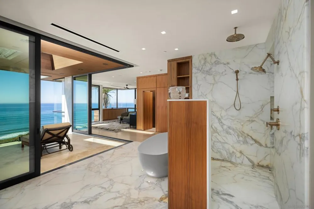 516 Stratford Del Mar, CA 92014