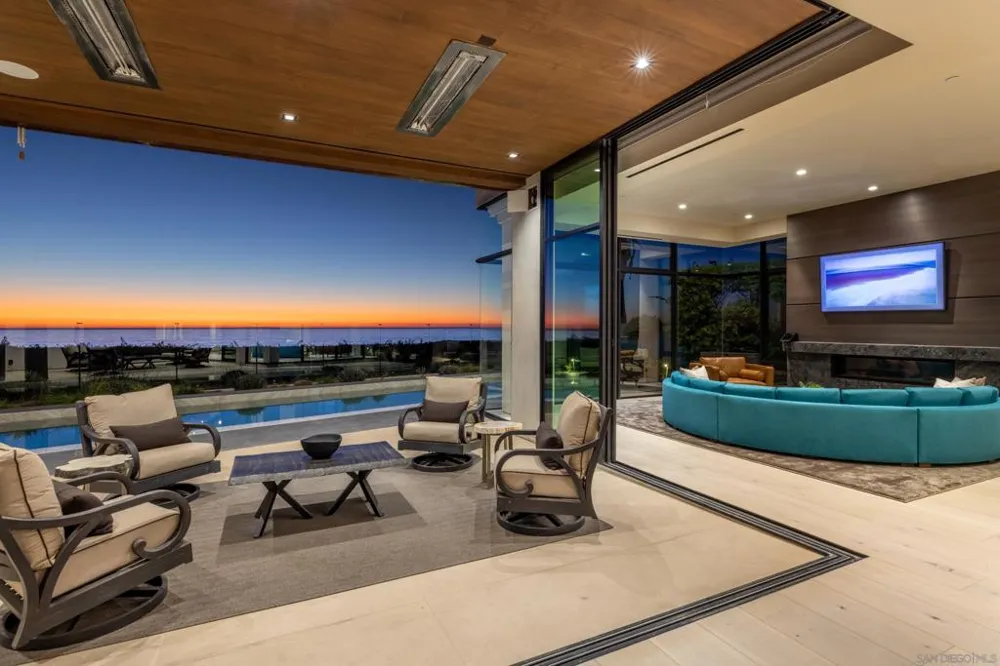 516 Stratford Del Mar, CA 92014