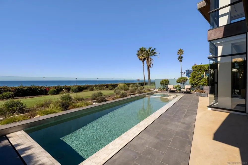 516 Stratford Del Mar, CA 92014