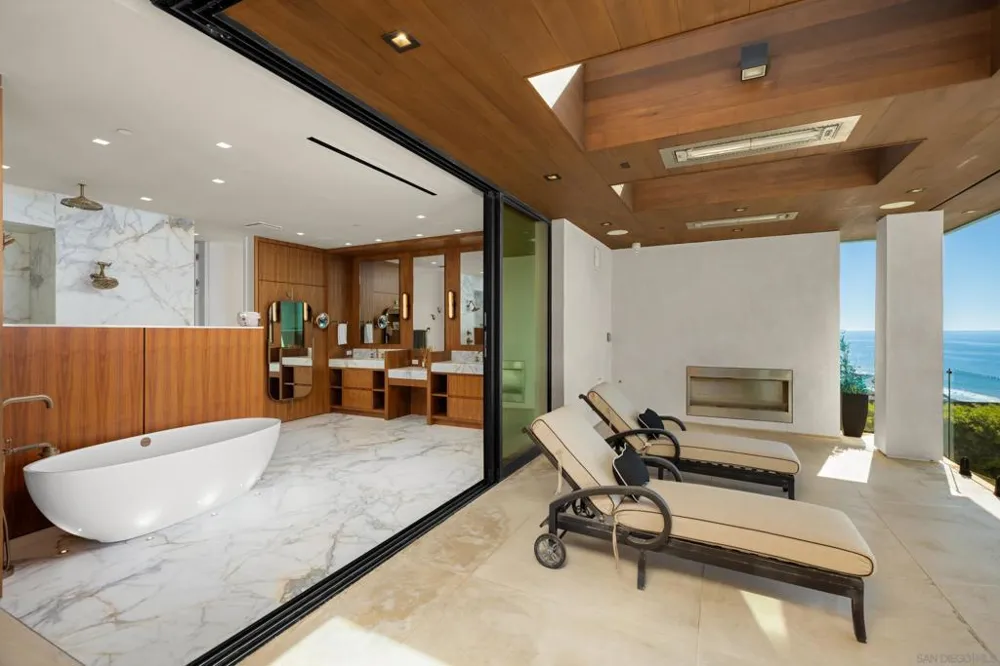 516 Stratford Del Mar, CA 92014