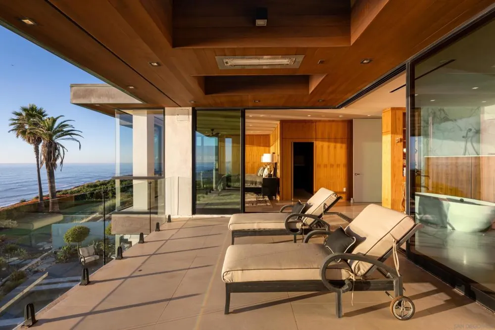 516 Stratford Del Mar, CA 92014