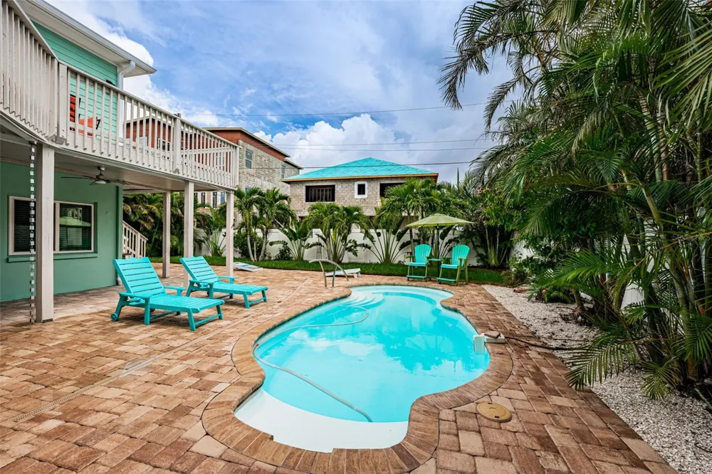 16109 3RD STREET E Redington Beach, FL 33708