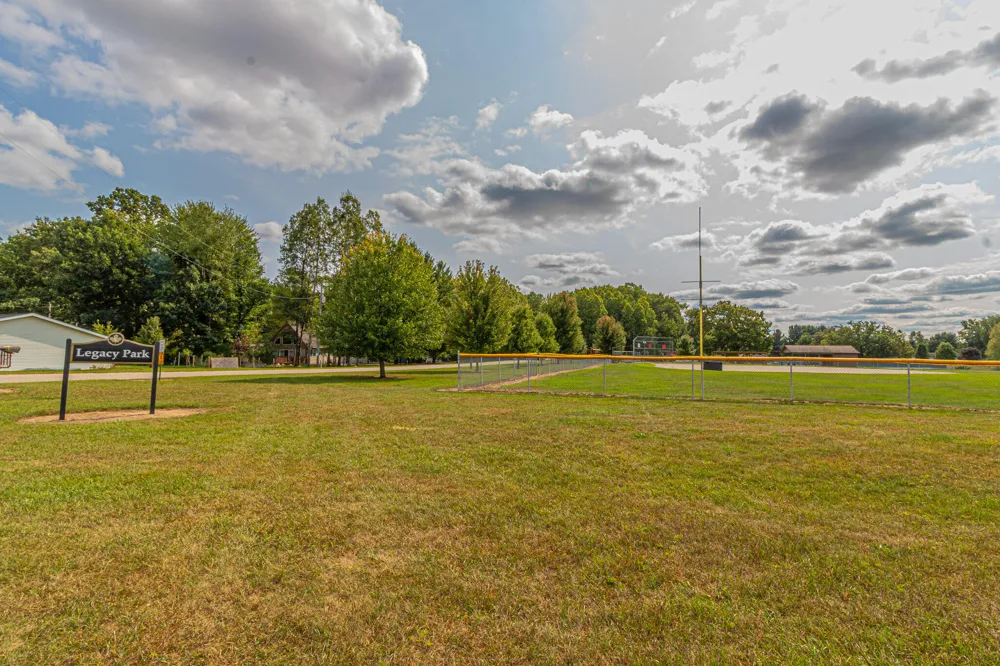 7574 9th Street Canadian Lakes, MI 49346