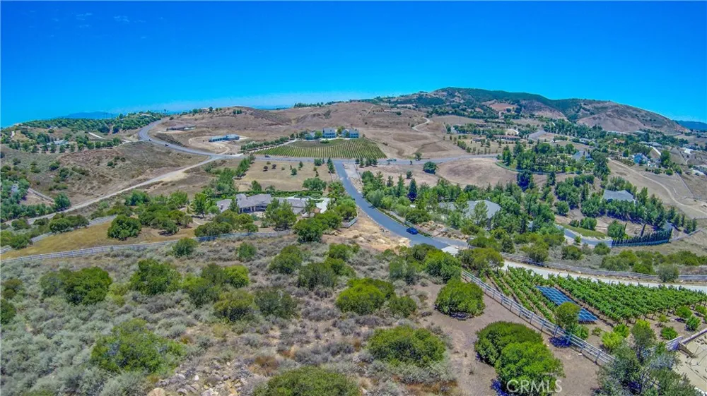 3 King Court Murrieta, CA 92562
