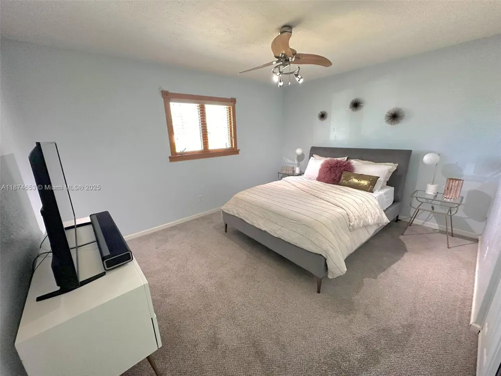 2304 SE 8TH TER Cape Coral, FL 33990