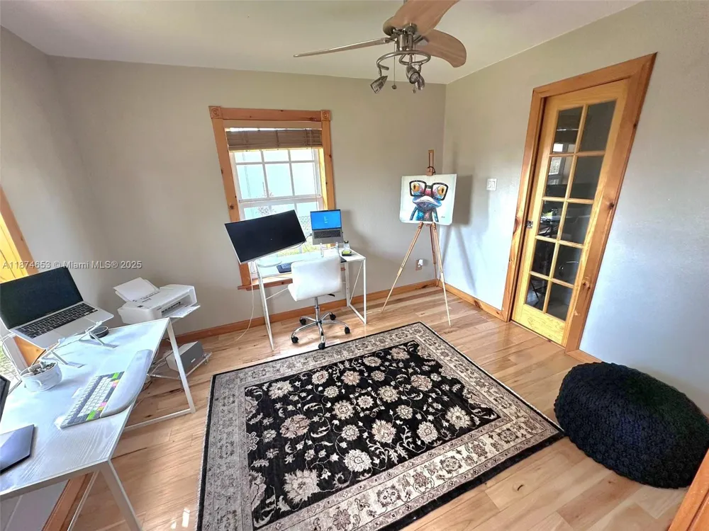 2304 SE 8TH TER Cape Coral, FL 33990