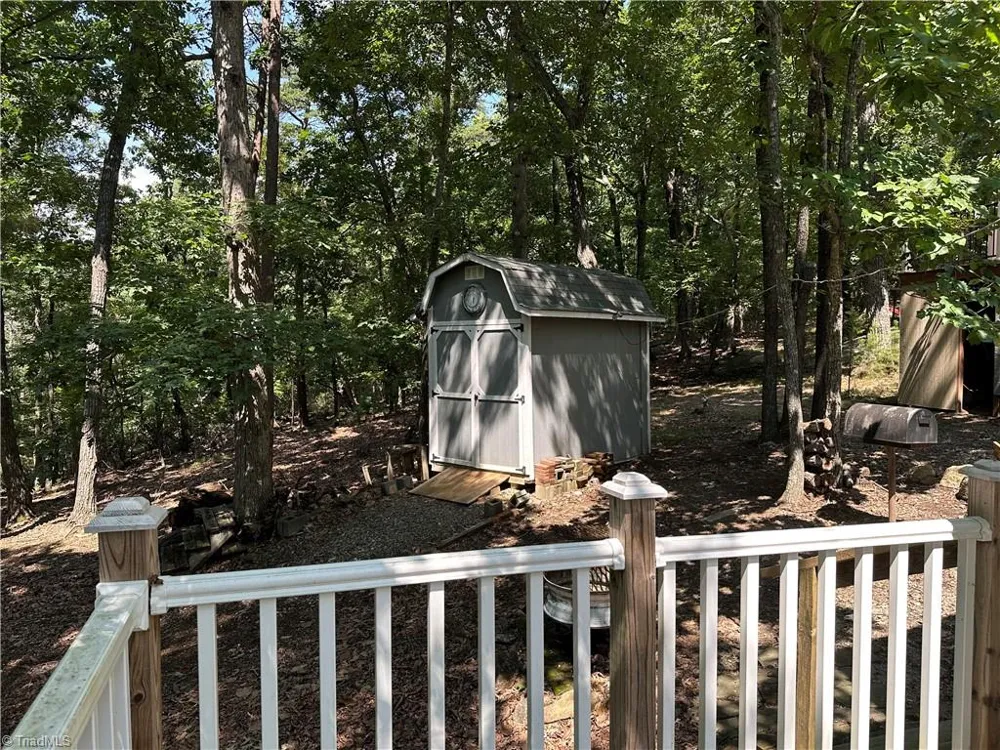 600 Dogwood Circle Traphill, NC 28685