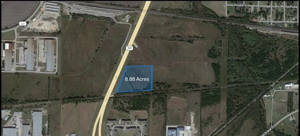 8 Pinegates Village Road Greenville, TX 75401