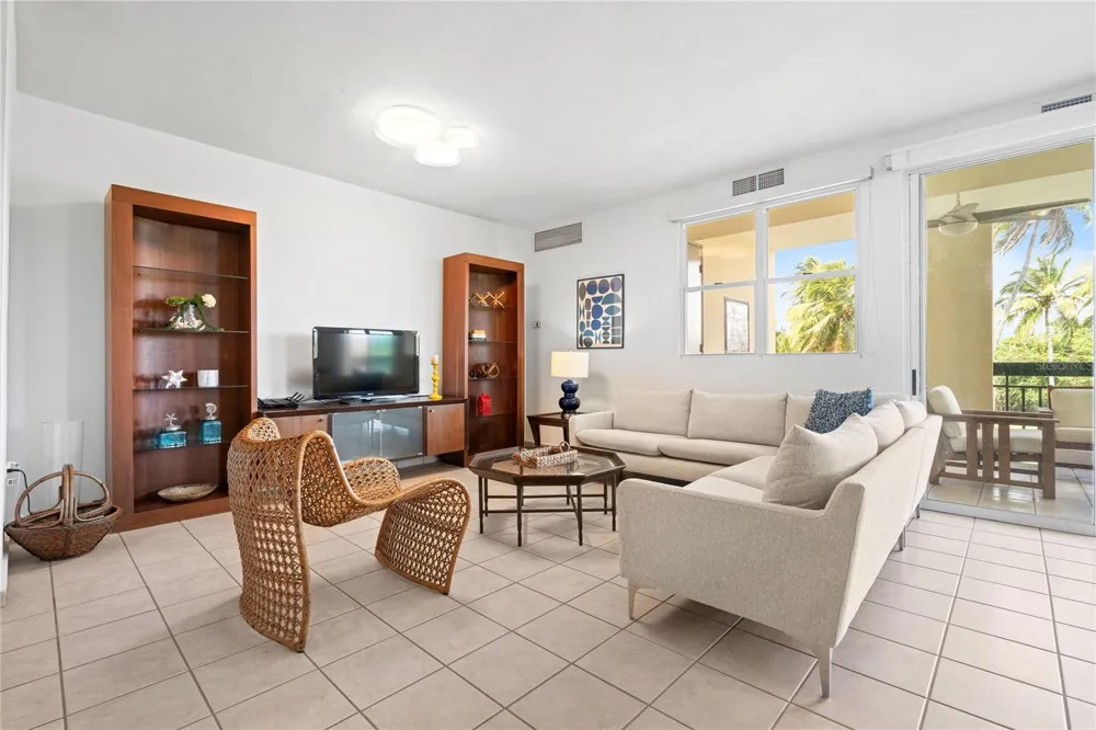 155 Candelero Dr. NE CANDELERO DRIVE #C - 4 Humacao, PR 00791