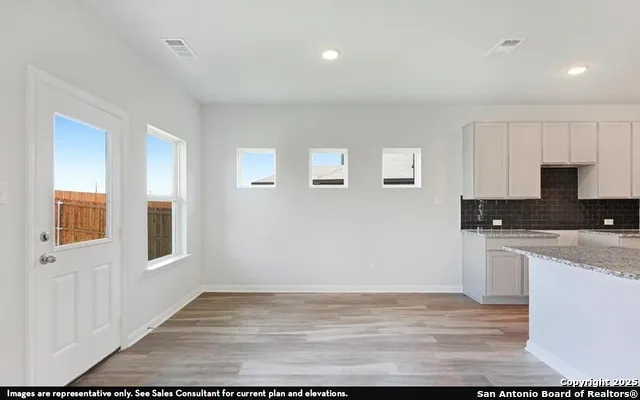 5219 Marliese Peak Von Ormy, TX 78073