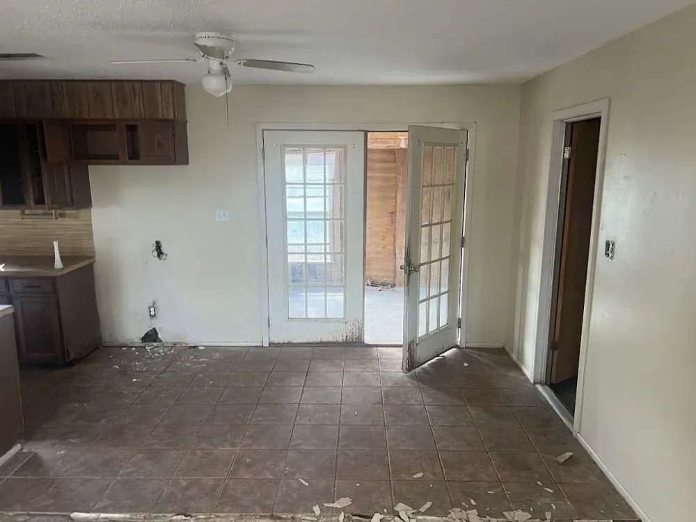 5996 Yucca Beeville, TX 78102