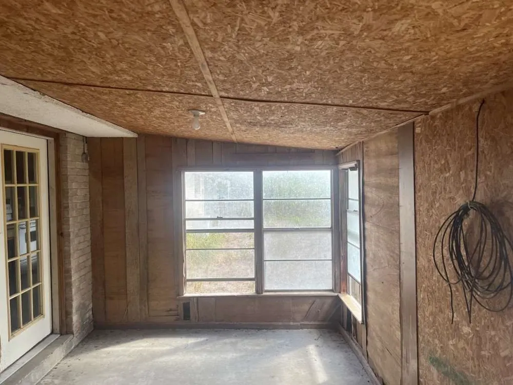 5996 Yucca Beeville, TX 78102