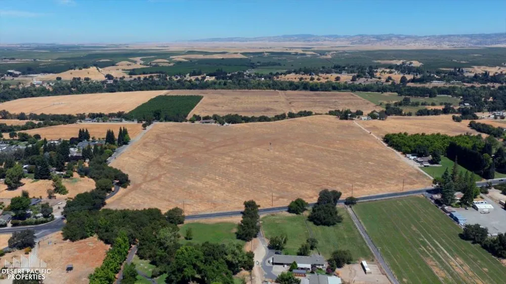 12201 Orange Blossom Rd Oakdale, CA 95361