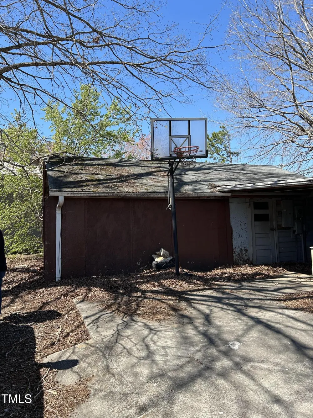 218 37th Street SW Hickory, NC 28602